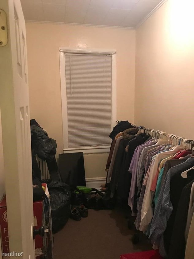 Foto del edificio - 2 br, 1 bath Apartment - 2328 Powell Ave