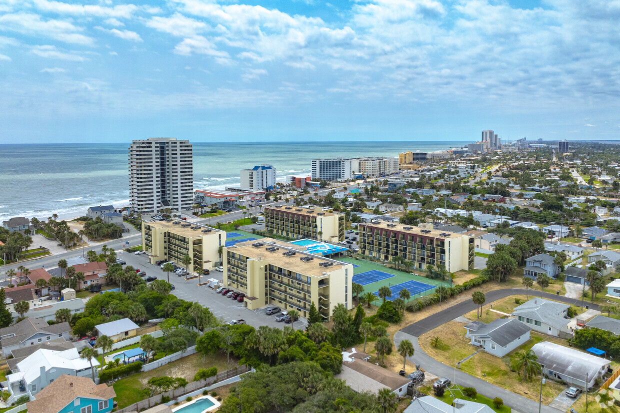 Aerial Context - Vantage Pointe