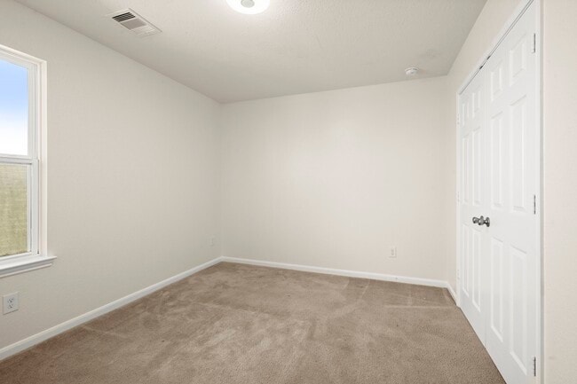 Building Photo - 11606 Gray Alder Dr