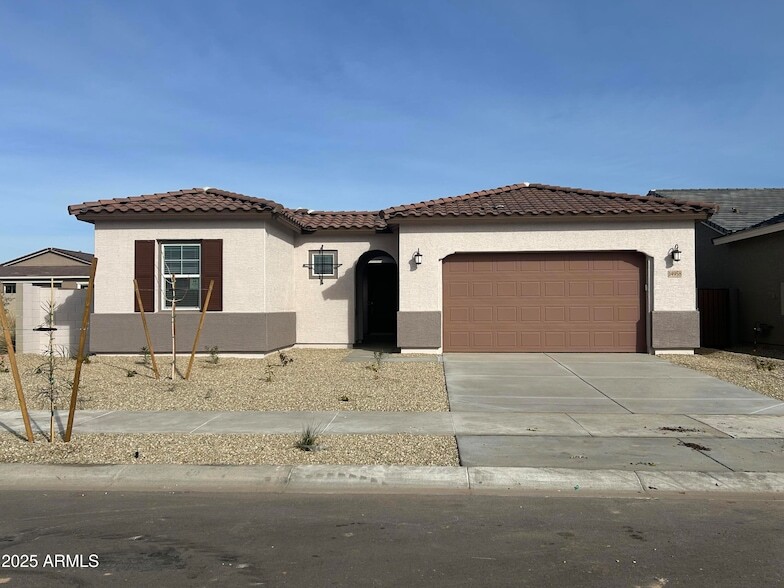 Foto principal - 14958 W Smoketree Dr