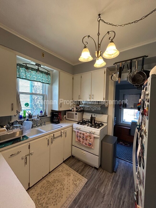 Foto del edificio - 808 Wheaton Ave