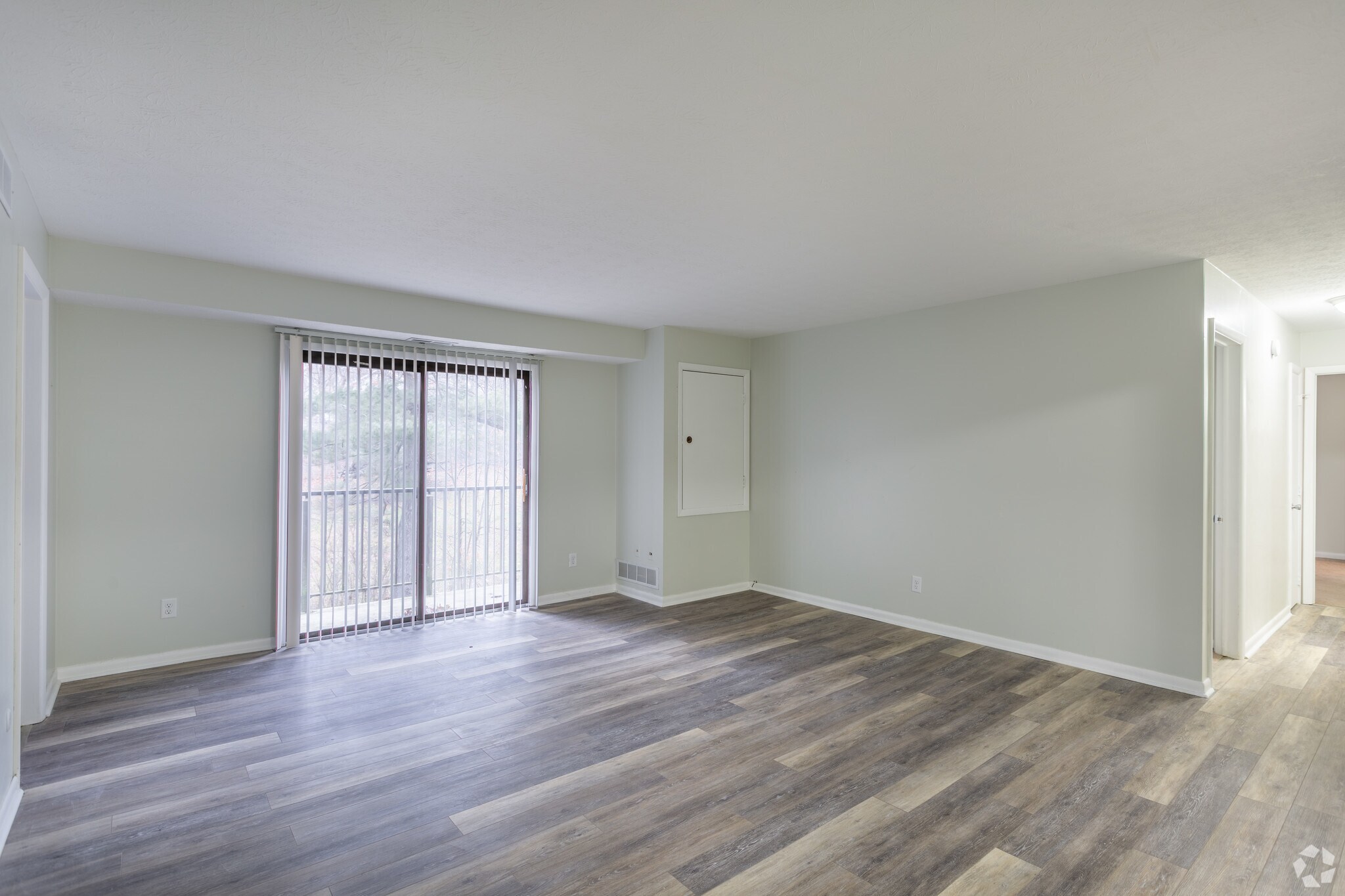 River Knolls Apartments – photo 4