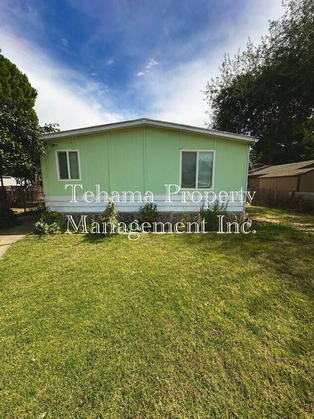 Primary Photo - 3 Bedroom Home With Central Heat and Air