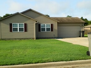 Building Photo - 310 Allyson Dr