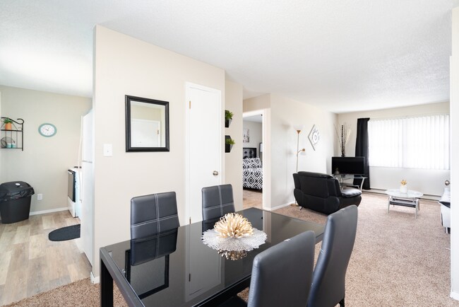 Foto del interior - Brentwood Estates - Furnished & Unfurnished Apartments