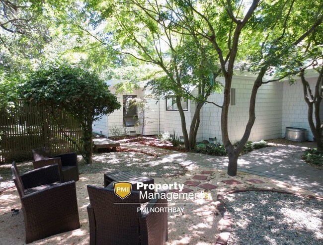 Building Photo - Tranquil Setting in Green Valley