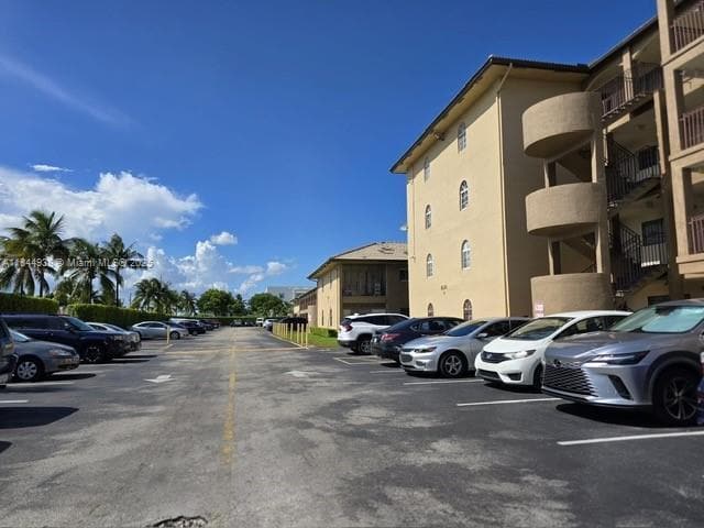 Foto del edificio - 8851 NW 119th St