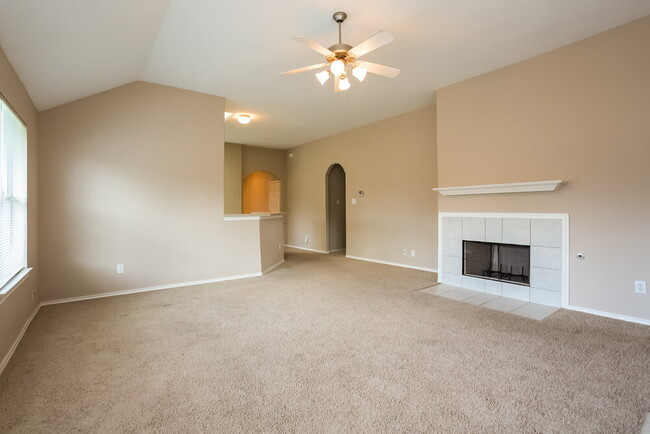 Building Photo - 6402 Bright Falls Ln