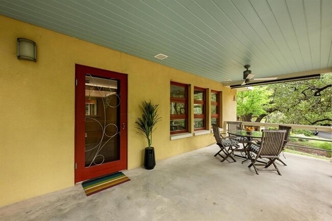 Building Photo - 1227 Hillside Ave