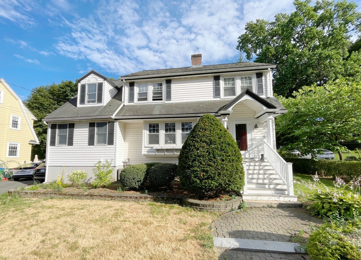 Photo - 41 Suffolk St (Medford, MA)