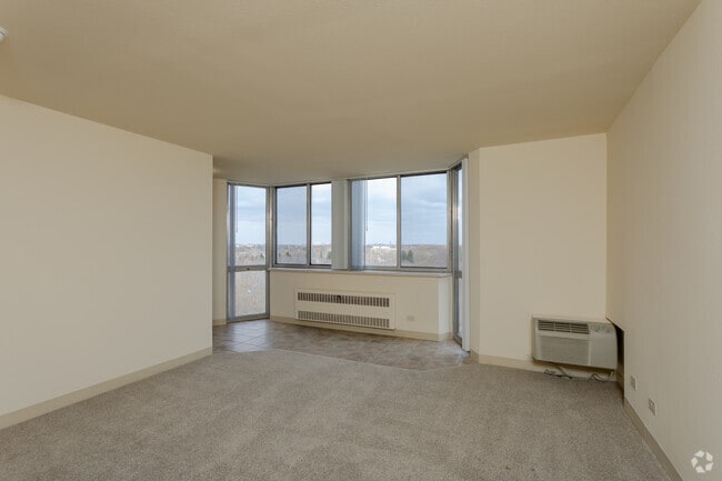 Studio - Lakeshore Tower Apartments