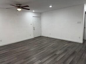 Building Photo - 9403 Madera Rd