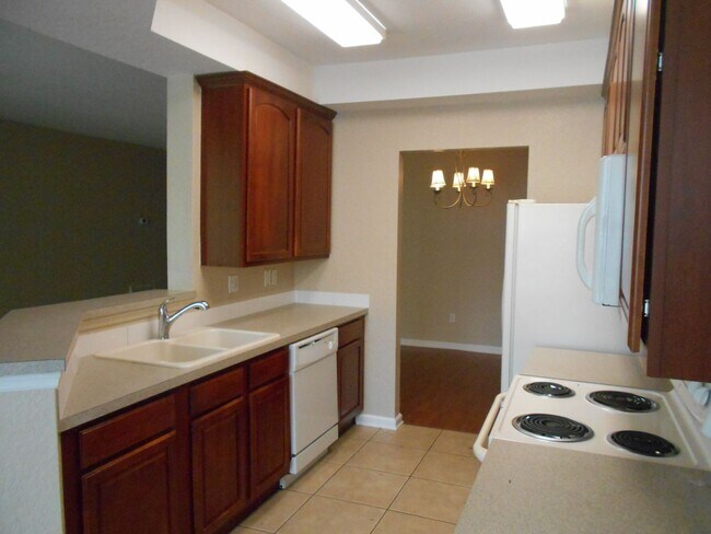 Building Photo - 5018 Maxon Terrace