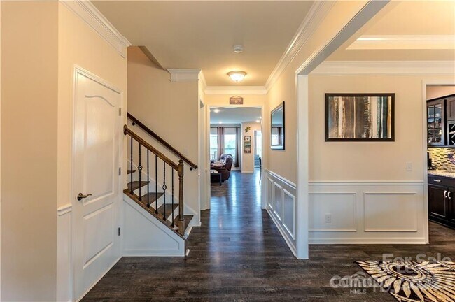 Building Photo - 15817 Reynolds Dr