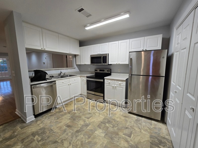 Foto principal - 929 Morreene Rd