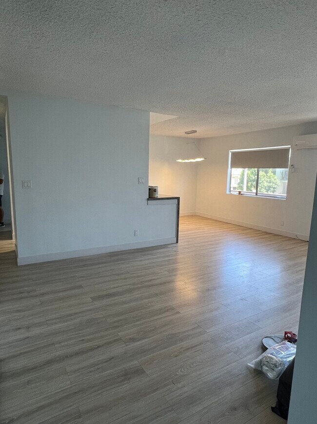 Foto del edificio - 1831 Prosser Ave