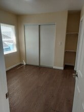 Building Photo - 149 W 47th Pl
