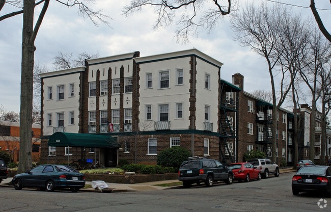 Building Photo - Pierce Arrow Properties