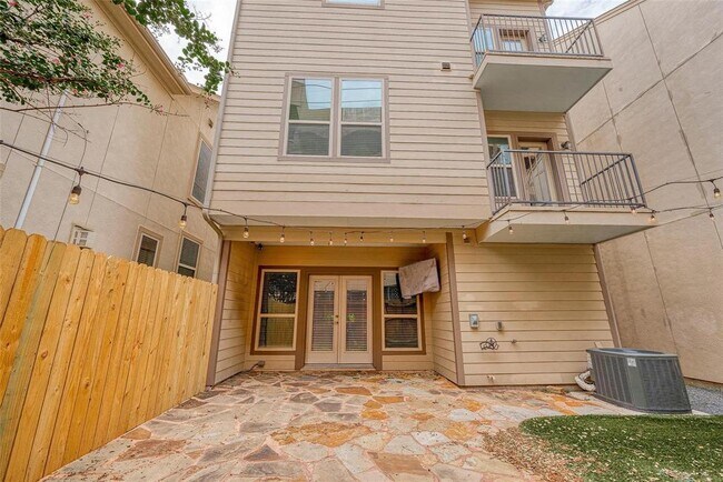 Building Photo - 1219 Creekside Acres Ct