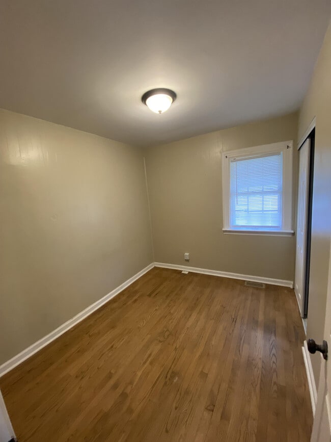 Building Photo - 1522 Prather Ave