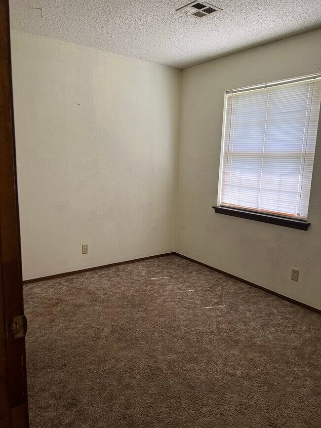 Foto del edificio - 30379 E 151st St S