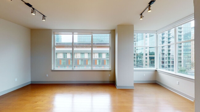 Interior Photo - Ashton Bellevue