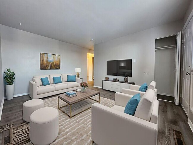 Foto del edificio - Charming 2-Bedroom Duplex | Limited-Time Offer: Save 50% on Next Month’s Rent!