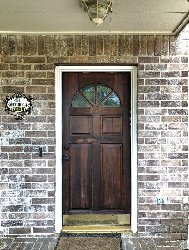 Building Photo - 12602 Thornwell Ct