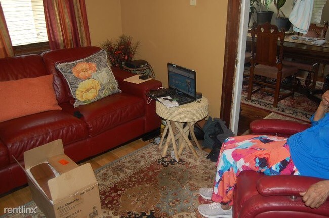 Foto del edificio - 3 br, 2 bath House - 633 Berkley Rd