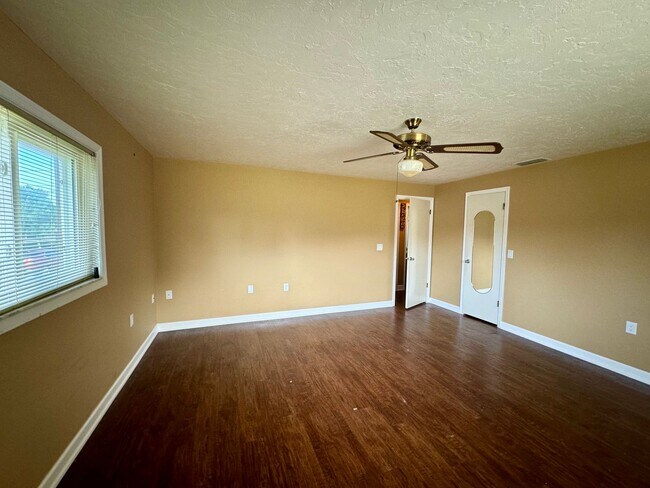 Foto del edificio - Two Bedroom Two Bathrooms BH Rental