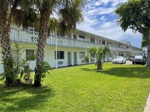 Building Photo - 101 NW 204th St