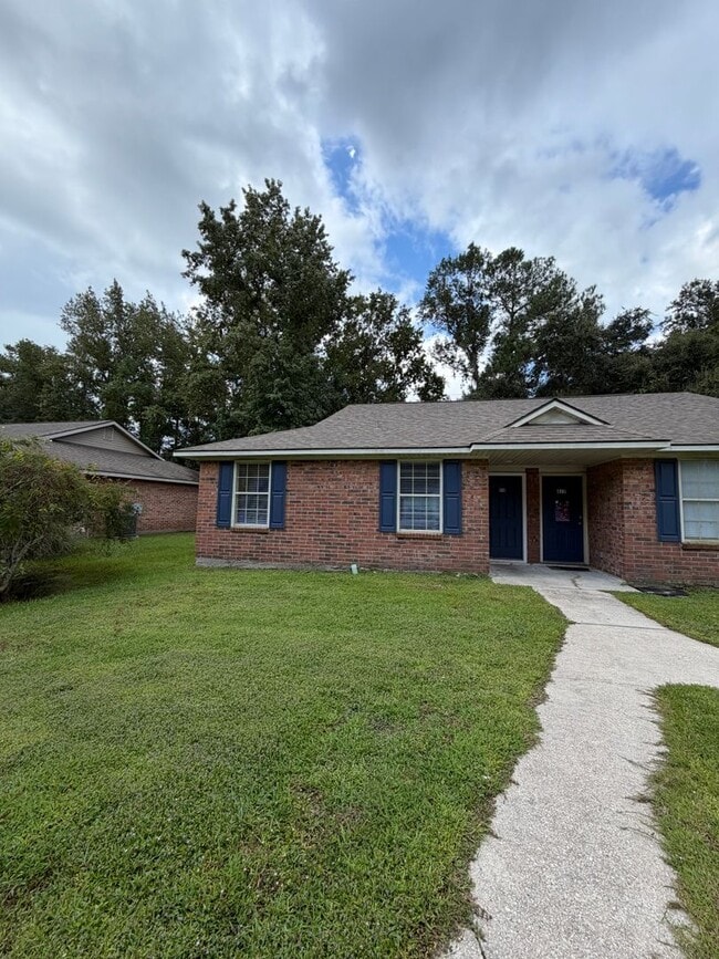 Building Photo - 412-414-414 Admiral's Walk Dr