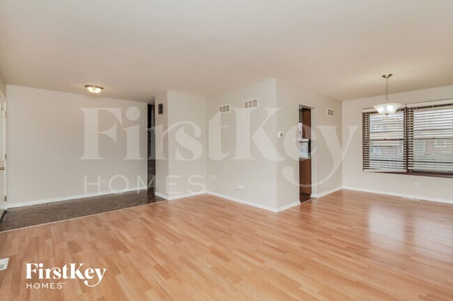 Foto del edificio - 6048 White Birch Ln