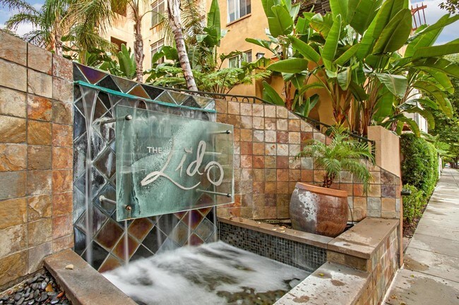 Foto del edificio - 8275 Station Village Ln