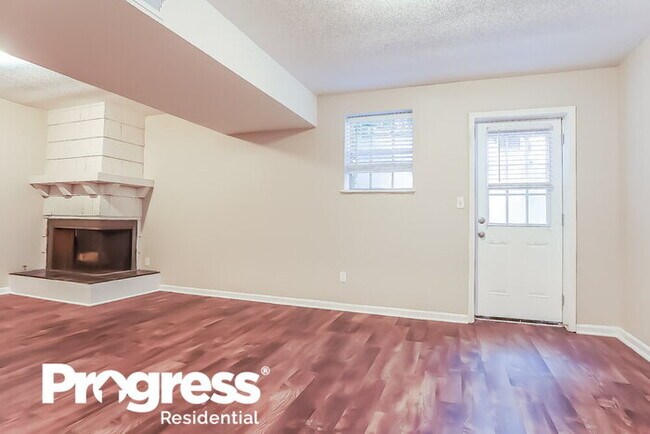 Building Photo - 5040 Ewell Ln