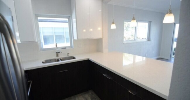 Foto del edificio - 3681 NE 170th St