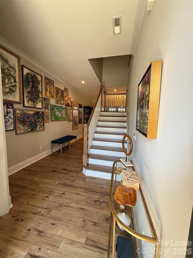 Foto del edificio - 5835 Ardrey Kell Rd