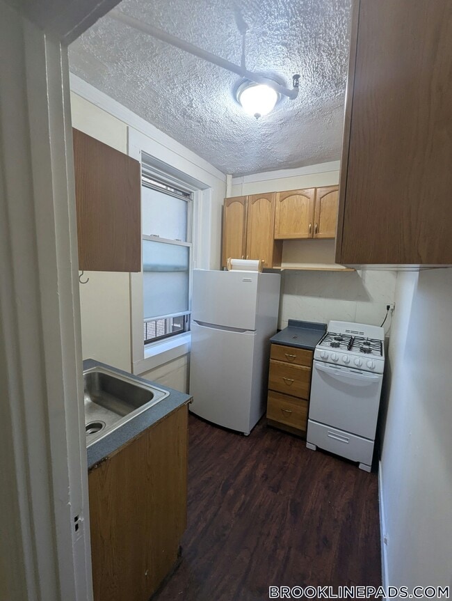 Foto del edificio - 364 Riverway