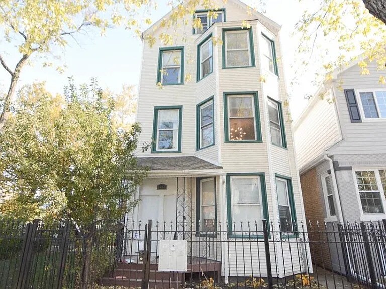 Foto principal - 2657 N Ridgeway Ave