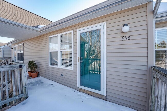 Foto del edificio - 558 London Ct