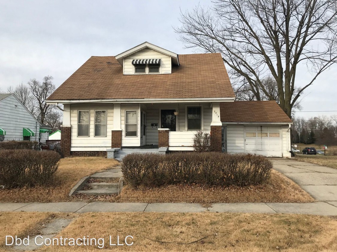 3 br, 1.5 bath House 2419 Winch House Rental in Fort Wayne, IN