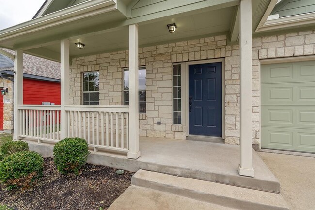 Building Photo - 806 Bedford Ct