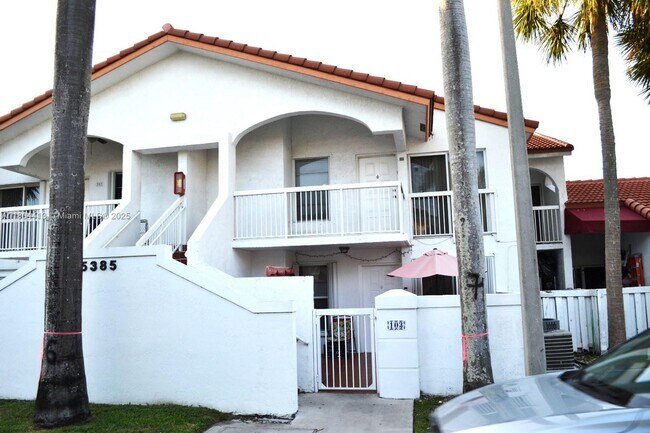 Foto del edificio - 15385 SW 76th Terrace