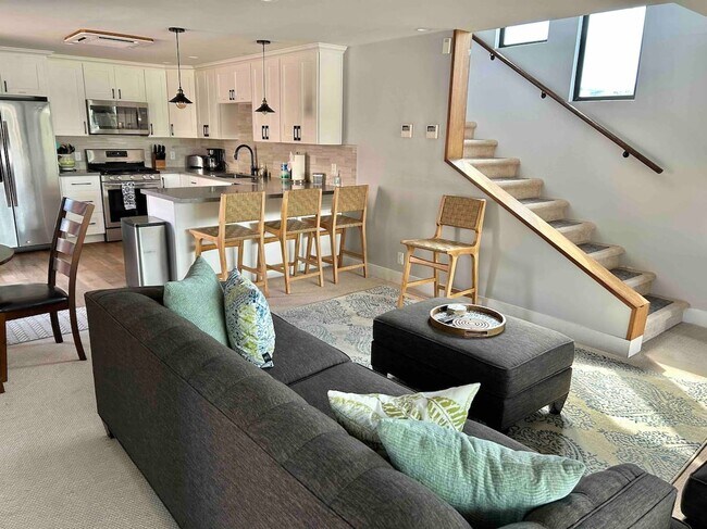 Foto del edificio - 747 Island Ct