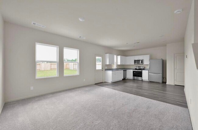 Building Photo - 14882 Calderon Dr