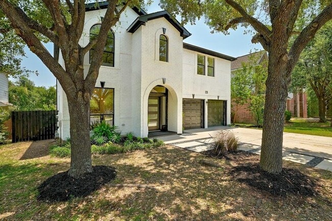 Building Photo - 8606 Glen Canyon Dr