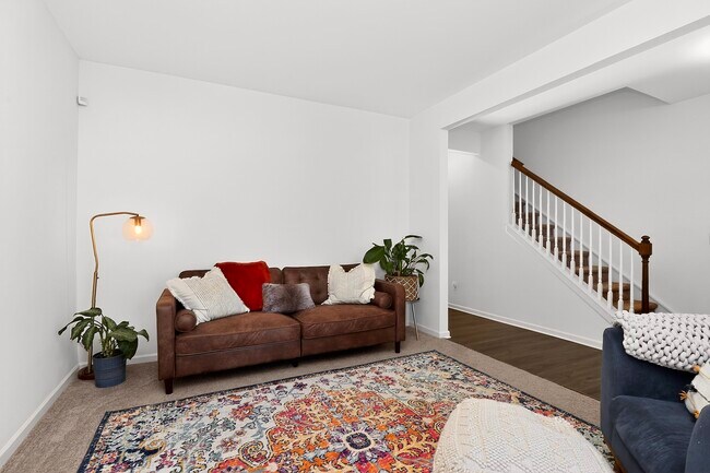 Foto del edificio - 7132 Wheyfield Dr