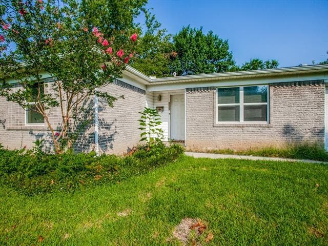 Building Photo - 3113 Caribbean Dr