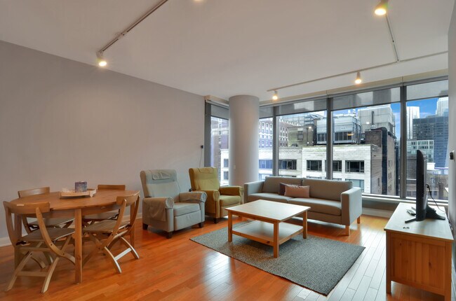 Building Photo - 60 E Monroe St