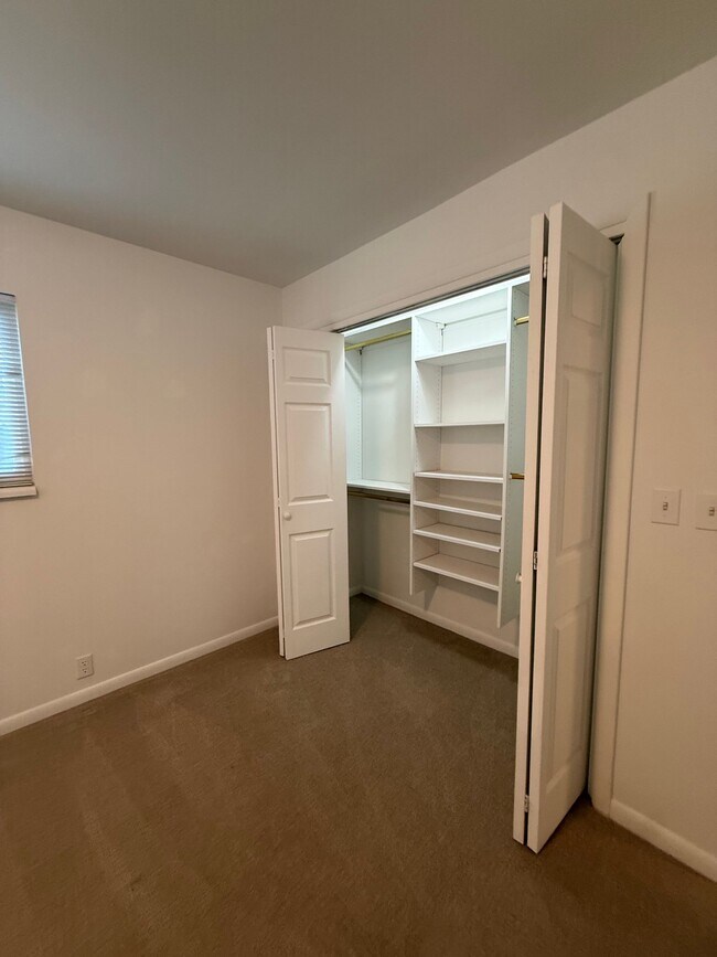 Foto del edificio - 2258 Claybourne Ave S